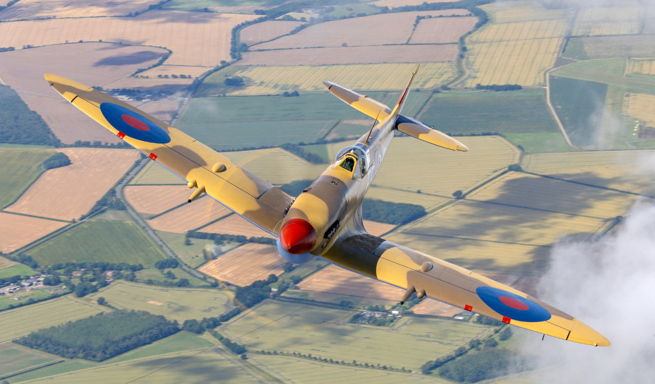 Spitfire                LZ842                is                scheduled                to                appear                at